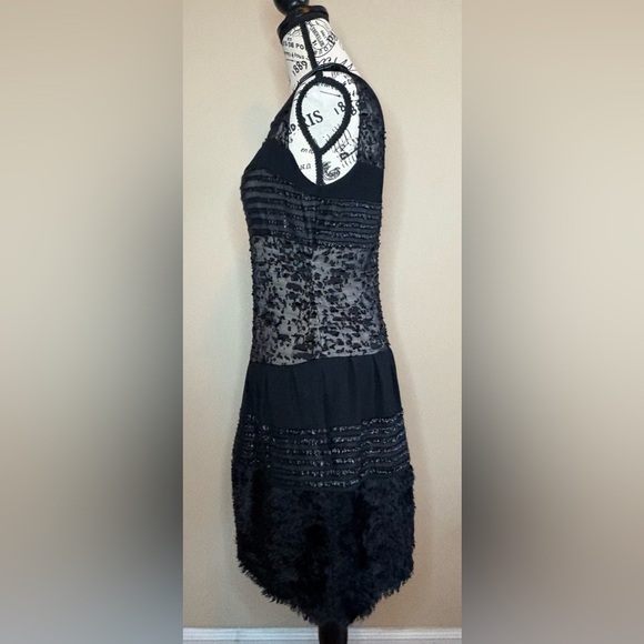 Diane Von Furstenberg Black Lace Mini Dress see measurements - Picture 7 of 9